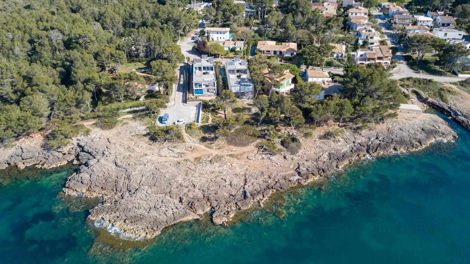 Seafront Villa Sunset Alcudia location